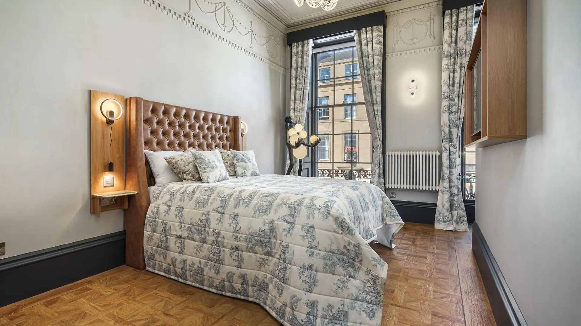 Bonnie Hotel Haymarket Edinburgh