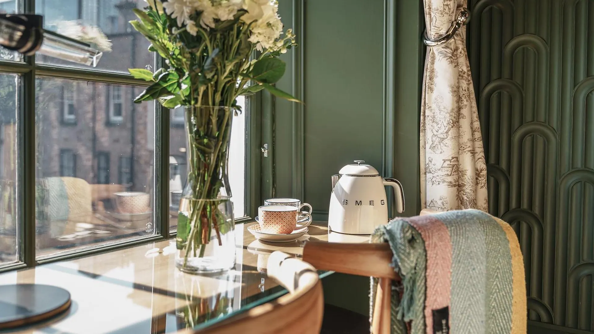 Bonnie Hotel Haymarket Edinburgh