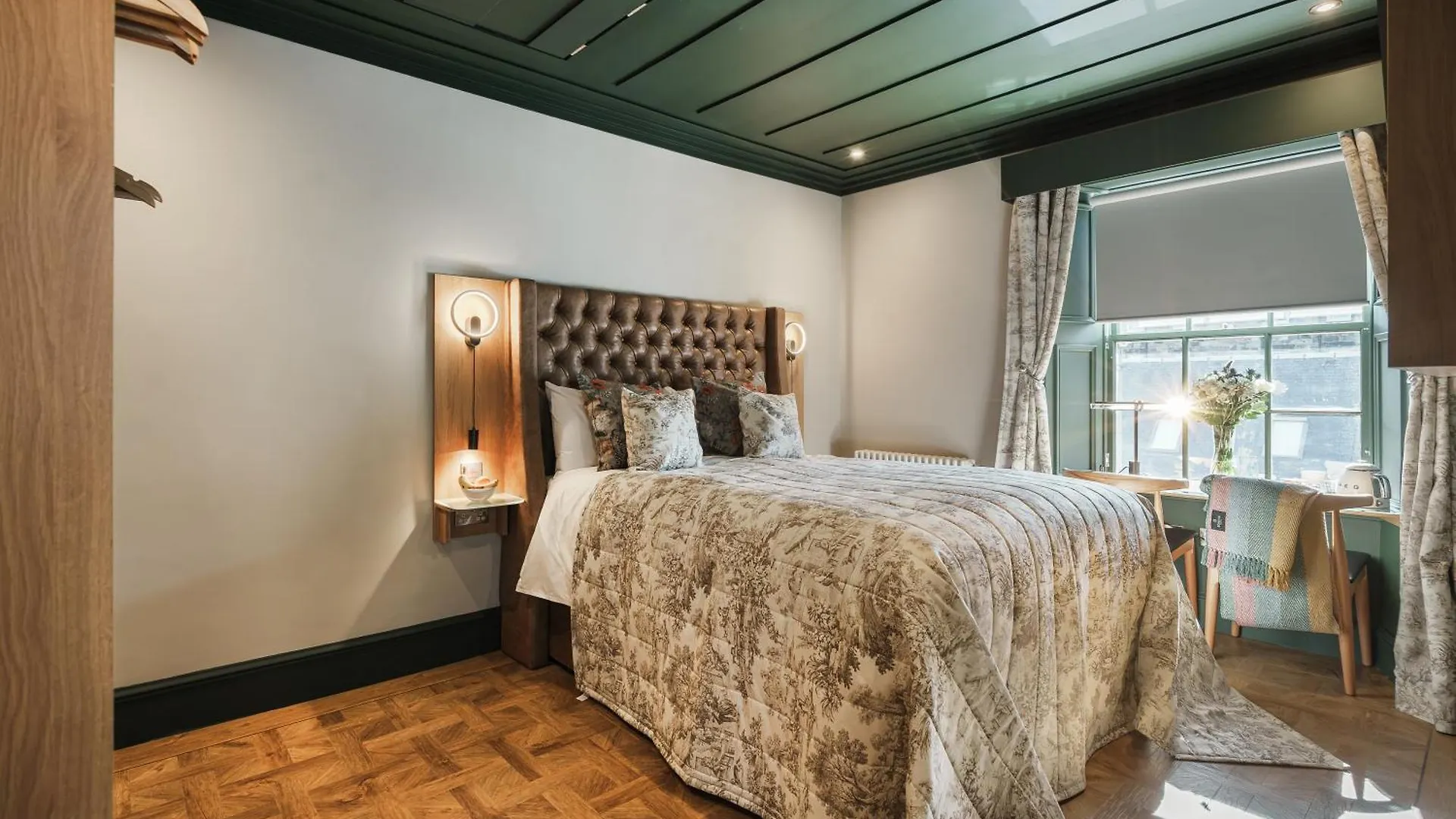 Bonnie Hotel Haymarket Edinburgh