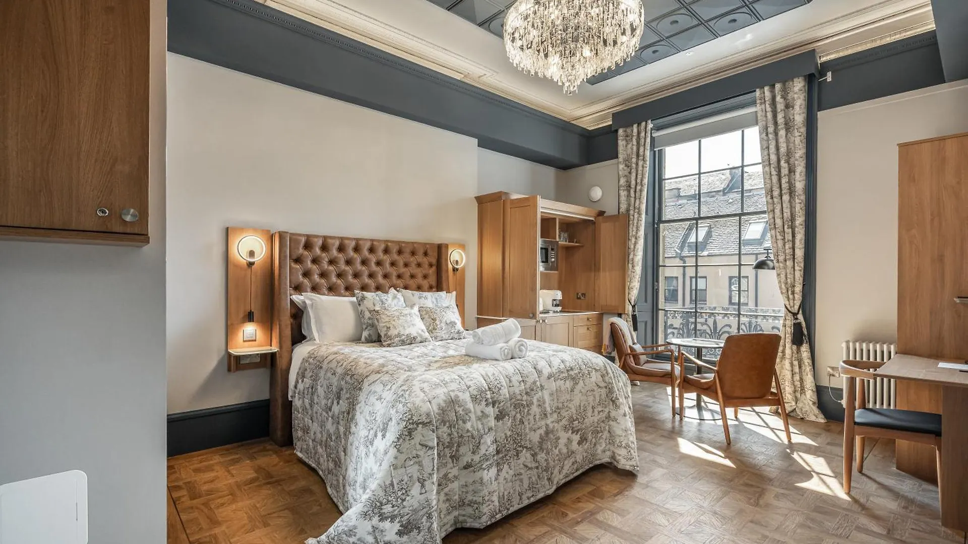Bonnie Hotel Haymarket Edinburgh