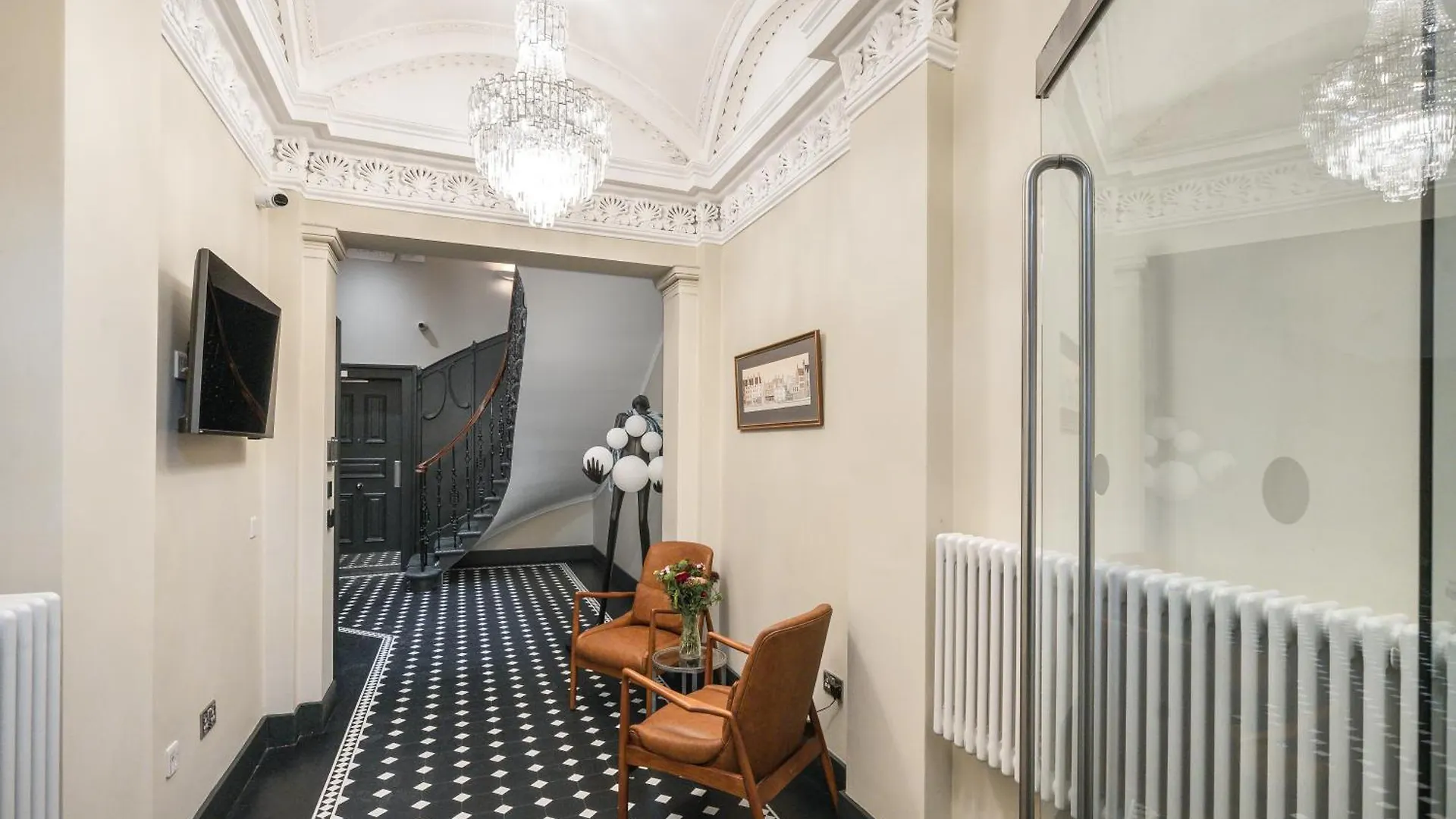 Bonnie Hotel Haymarket Edinburgh