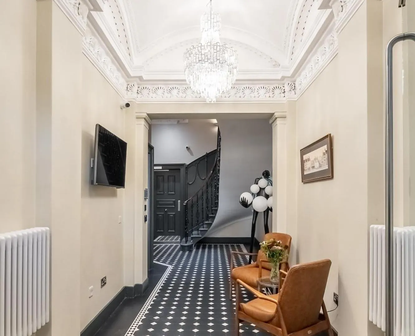 Bonnie Hotel Haymarket Edinburgh