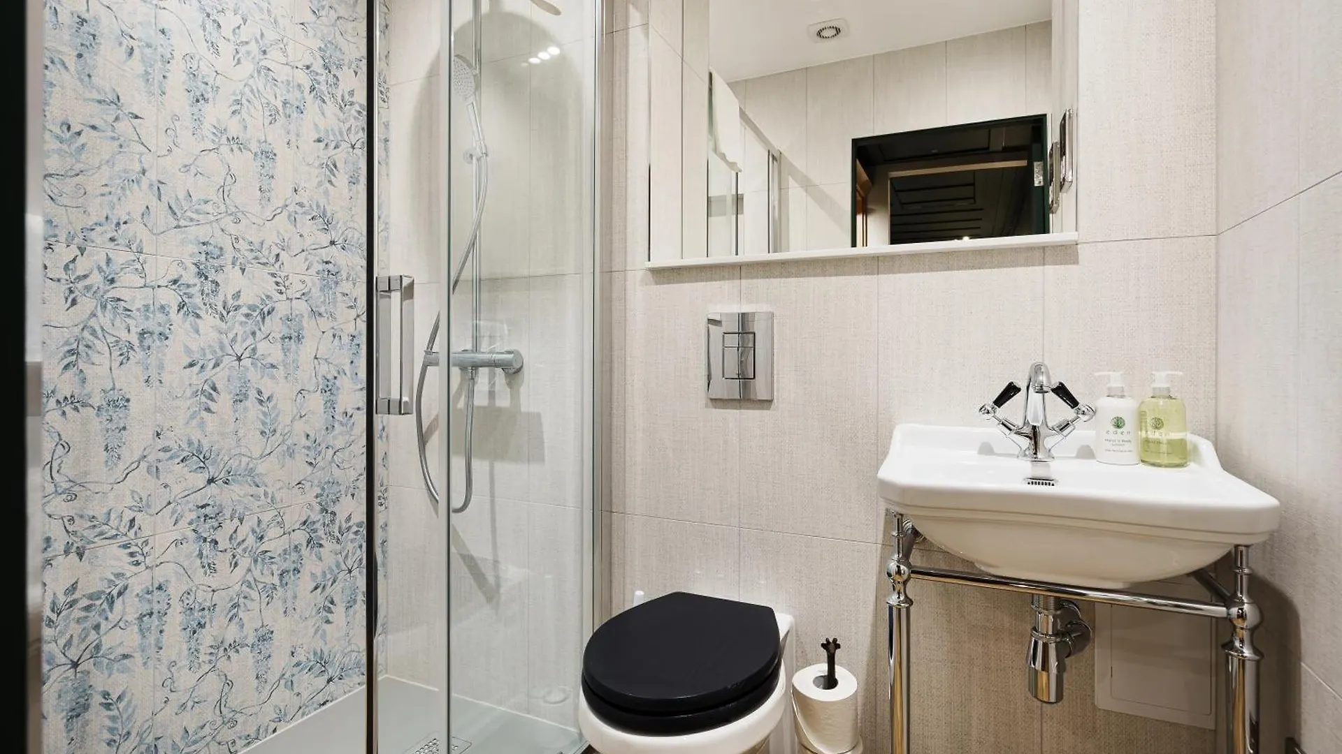 Bonnie Hotel Haymarket Edinburgh